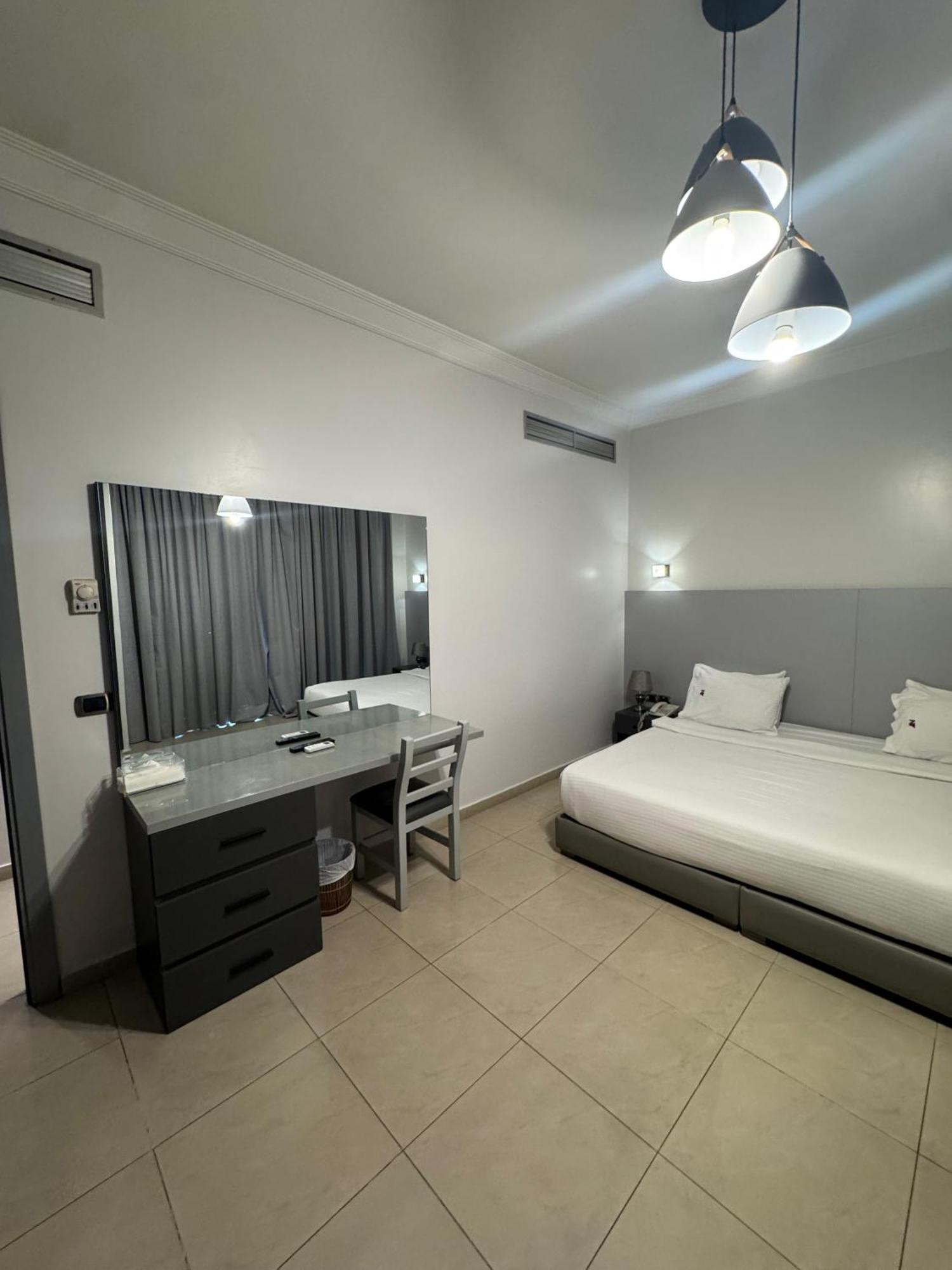 Ny Suites Бейрут Экстерьер фото